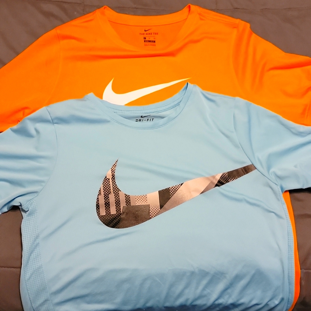 Boys NIKE dry fit